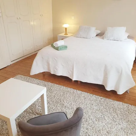 Maison De Confortable Avec Cour Interieure Tatil Evi Angoulême