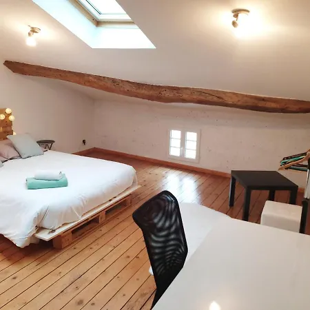 Holiday home Maison De Confortable Avec Cour Interieure *
