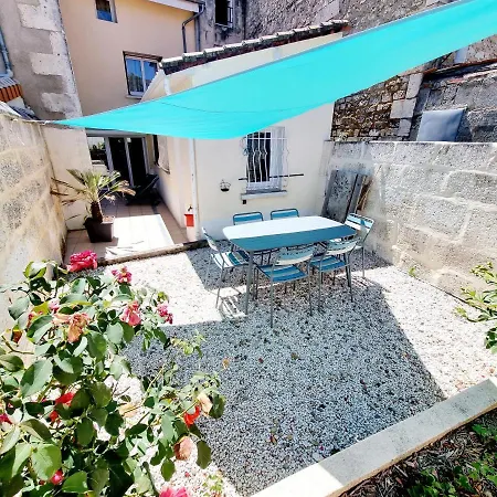 Maison De Confortable Avec Cour Interieure Angoulême