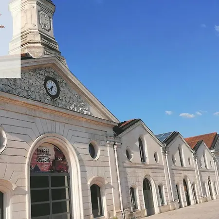 Maison De Confortable Avec Cour Interieure Angoulême