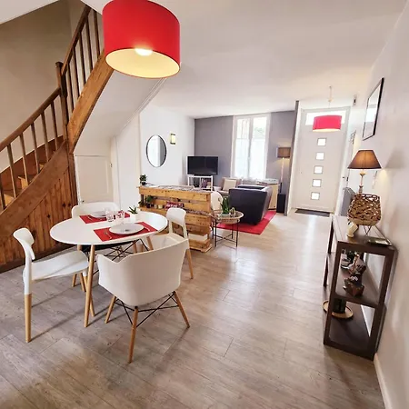 Maison De Confortable Avec Cour Interieure Angouleme