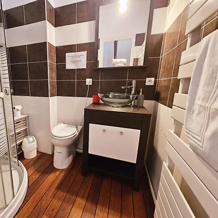 Maison De Confortable Avec Cour Interieure * Angoulême