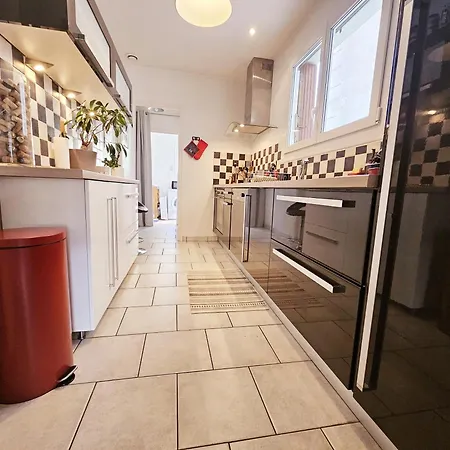 Maison De Confortable Avec Cour Interieure *