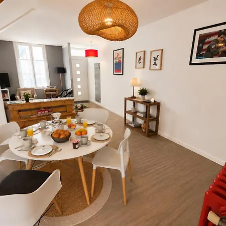 Maison De Confortable Avec Cour Interieure * Angoulême