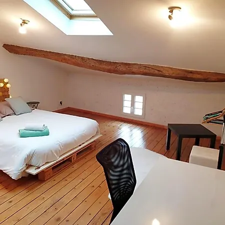 Maison De Confortable Avec Cour Interieure Nyaraló Angoulême