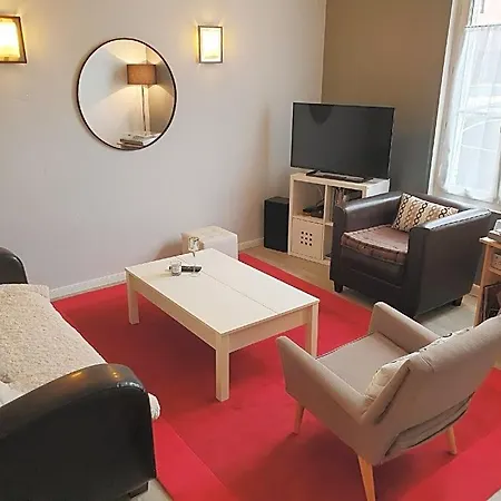Nyaraló Maison De Confortable Avec Cour Interieure *
