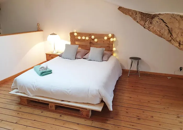 Maison De Confortable Avec Cour Interieure Holiday home