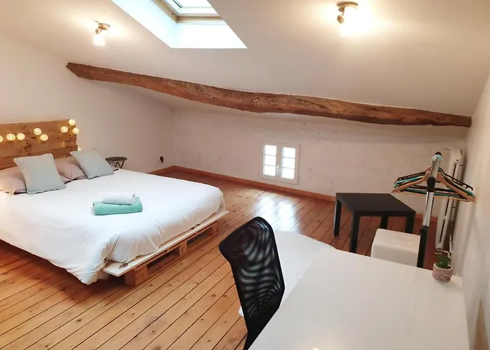 Holiday home Maison De Confortable Avec Cour Interieure *